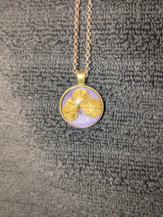 4 leaf clover pendant necklace